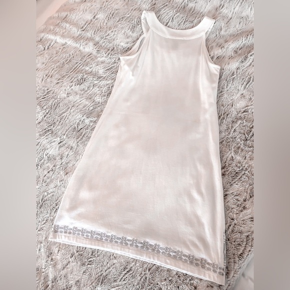 INC  BEAUTIFUL DRESS SIZE P (XS) WITH GORGEOUS SILVER EMBROIDERY.  LIKE NEW! - Picture 4 of 4
